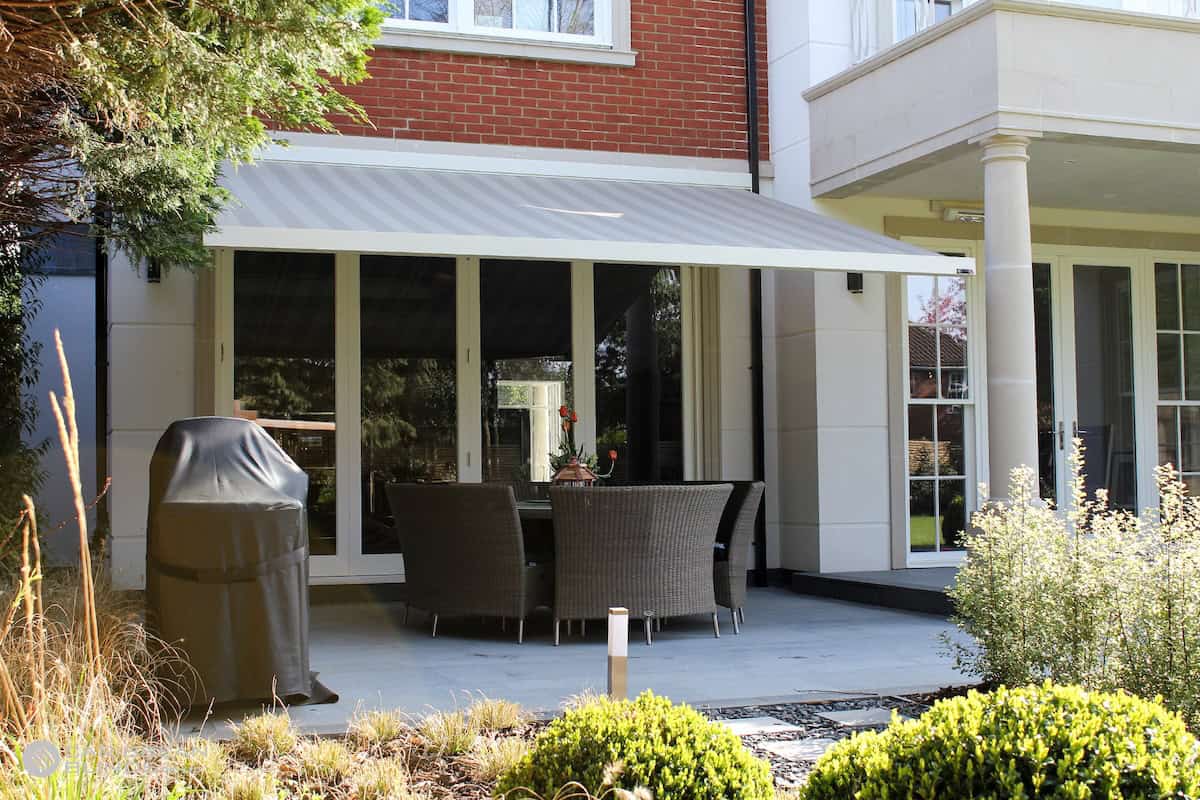 Modern retractable patio awning